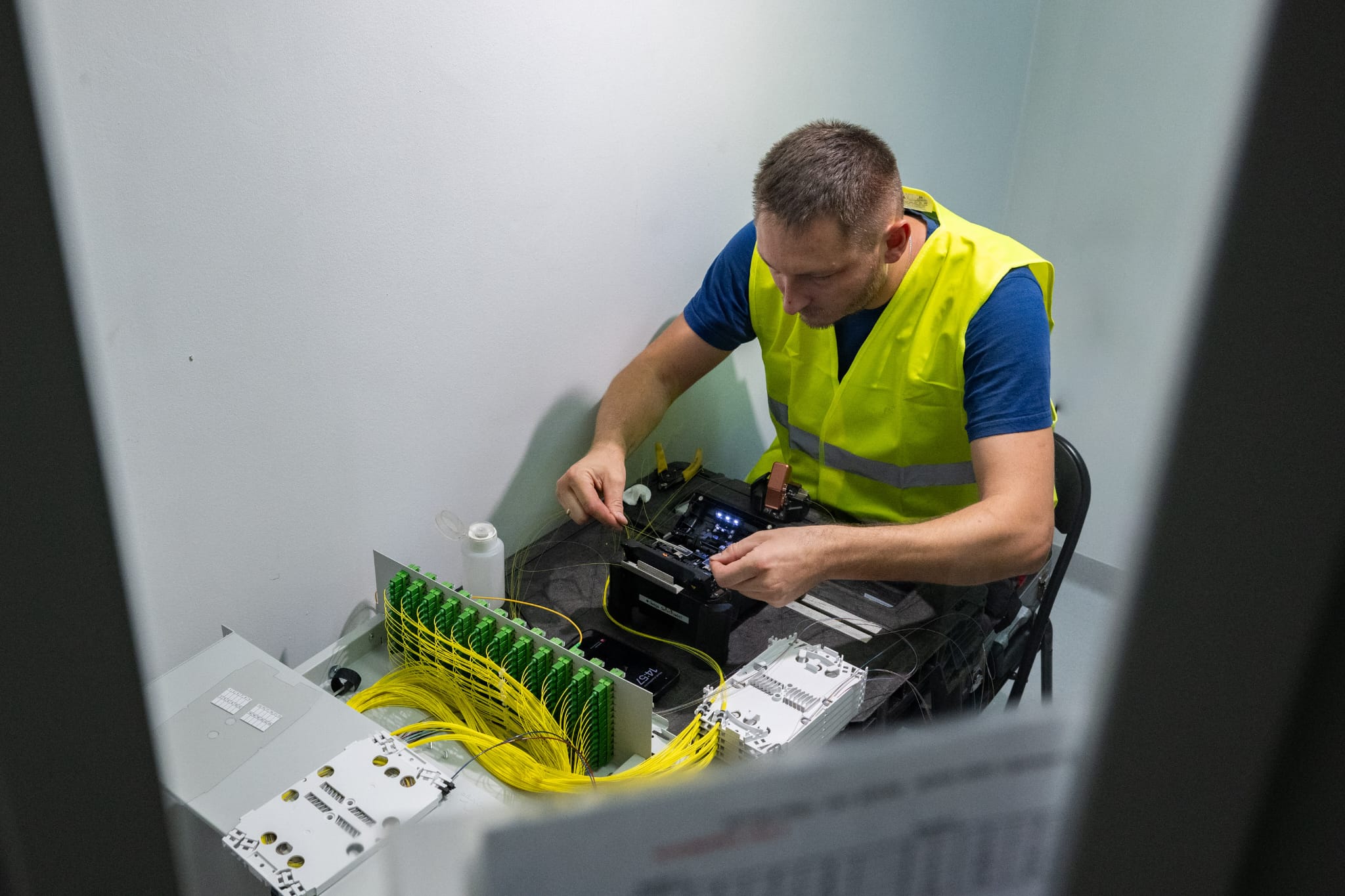 Prace instalacyjne w infrastrukturze technicznej