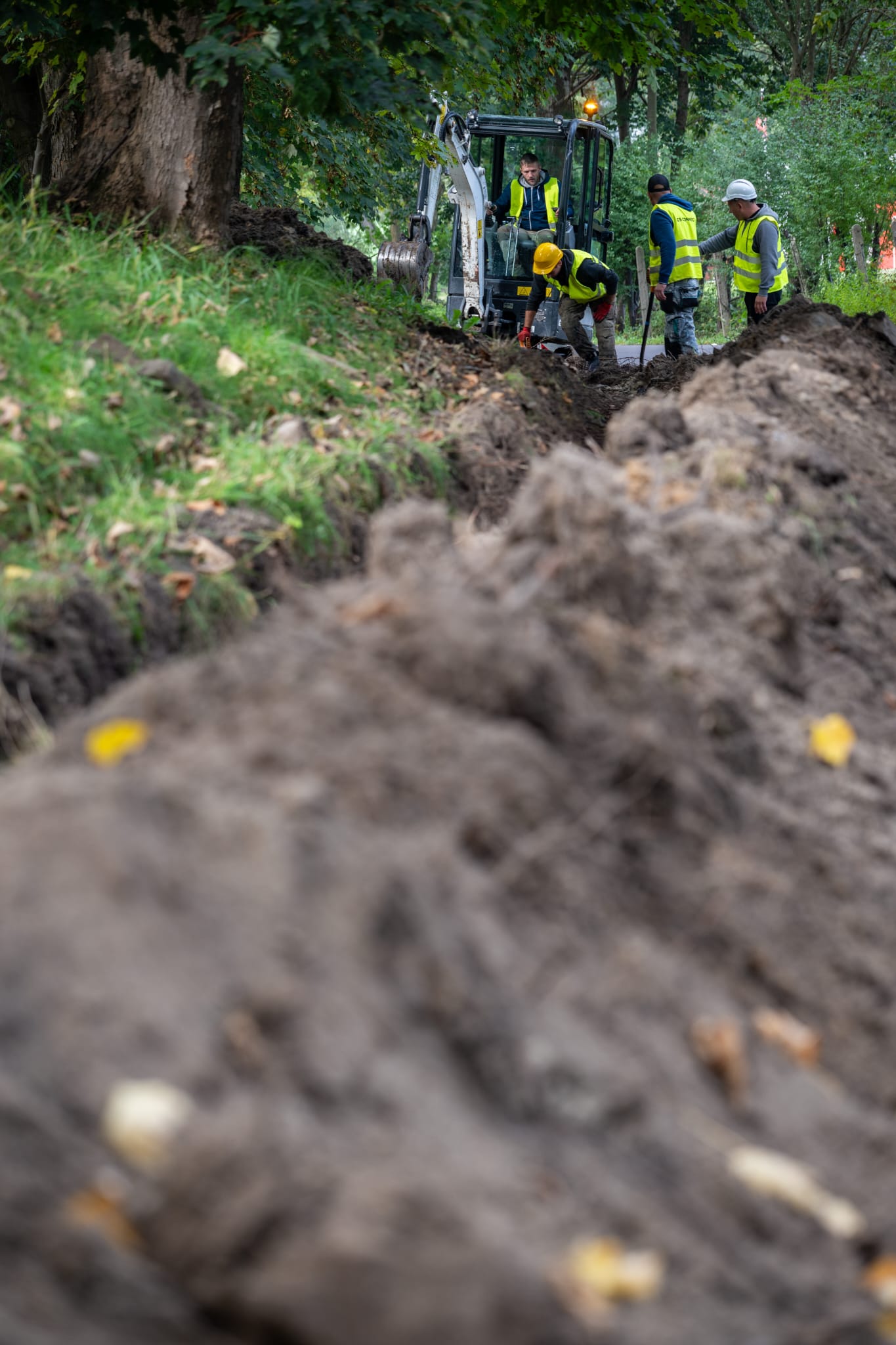 Realizacja wykopu pod infrastrukturę doziemną