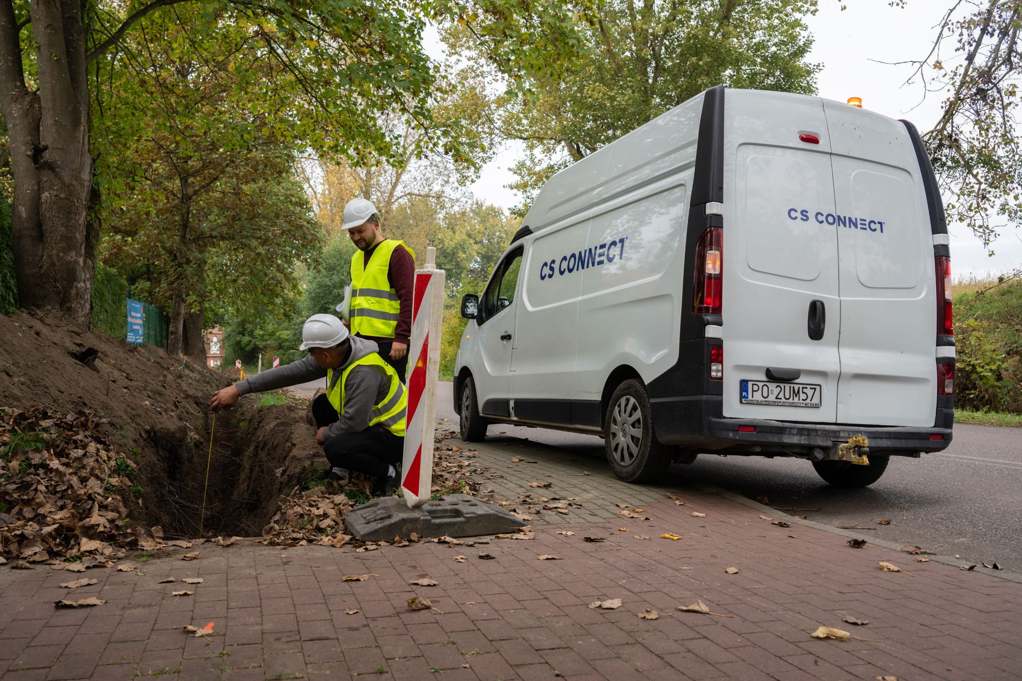 Przygotowanie wykopu pod sieć światłowodową